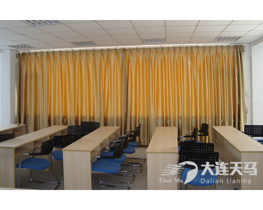 大连电动窗帘的定时功能如何设置